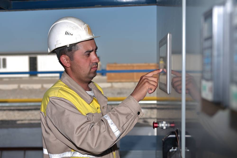 Saneg сокращает суточные потери нефти за счет автоматизации производства 