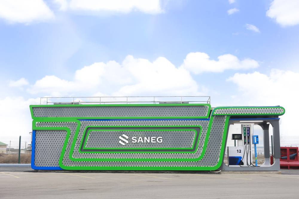 Saneg запустила первую в Узбекистане контейнерную АЗС с терминалом самообслуживания 