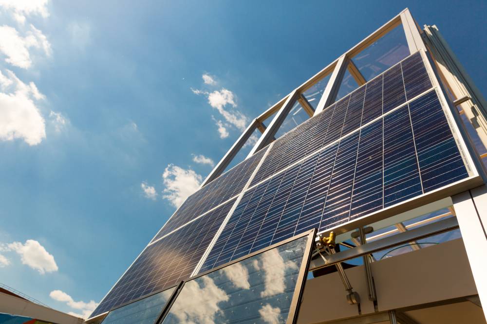 SEG планирует перевести удаленные месторождения на энергию солнечного света.